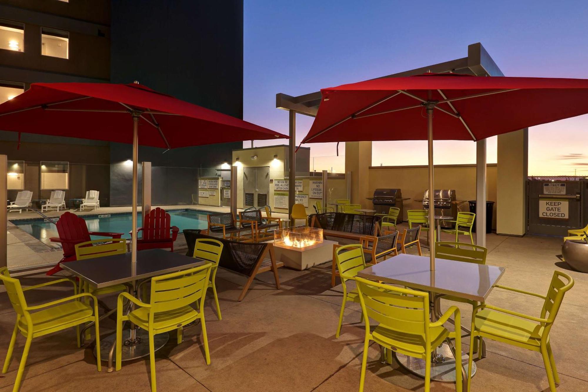 Home2 Suites By Hilton Turlock, Ca Exterior photo